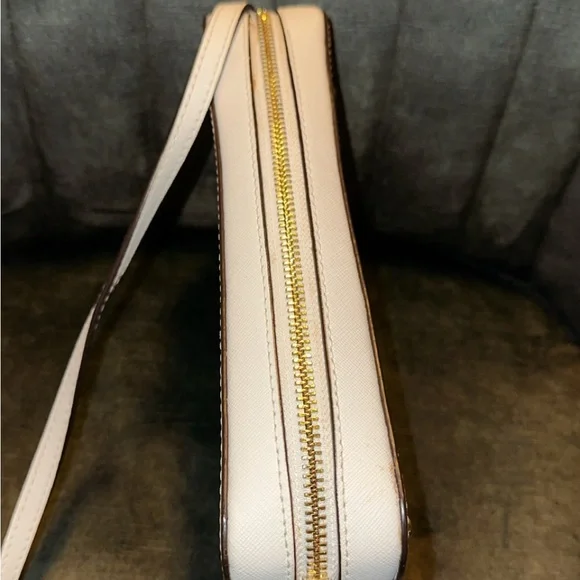 Michael Kors White and Gold Crossbody Bag with Studded Details - Picture 2 of 2